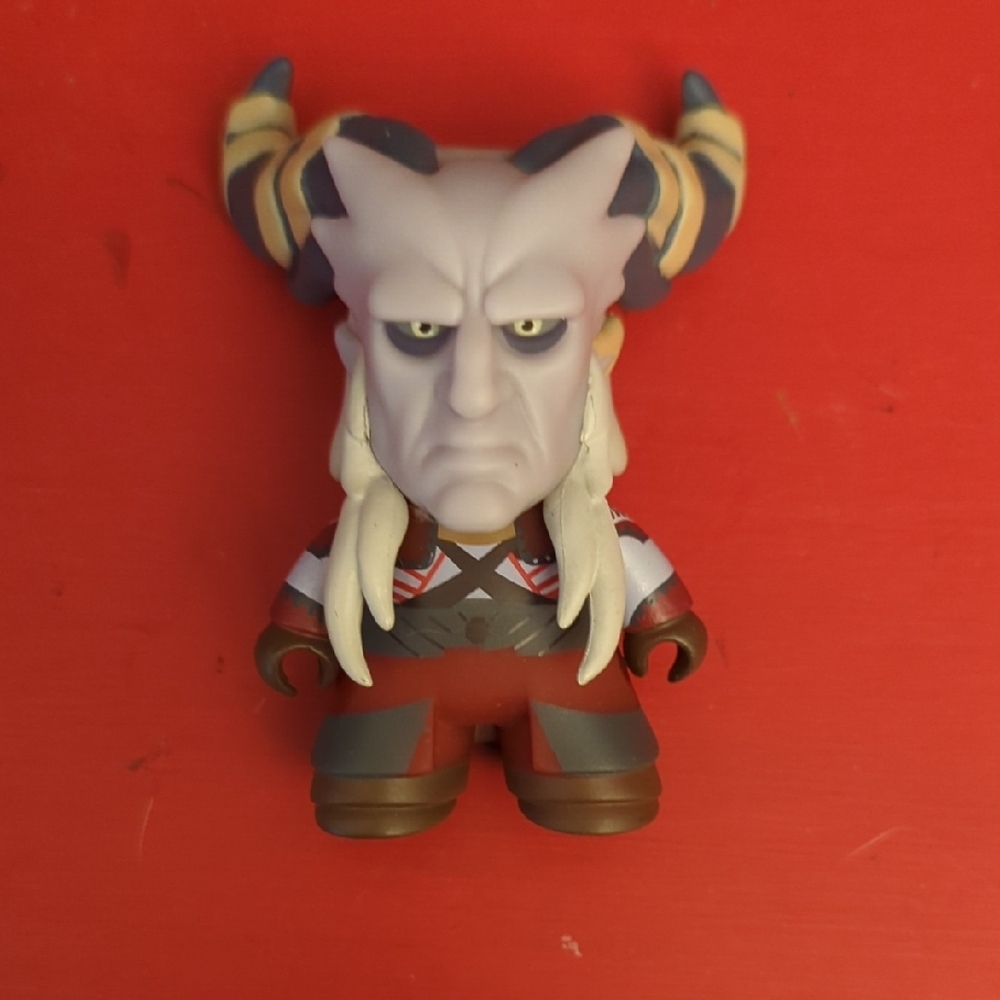 Dragon Age The Heroes of Thedas Titans Vinyl Figures - Opened Arishok
